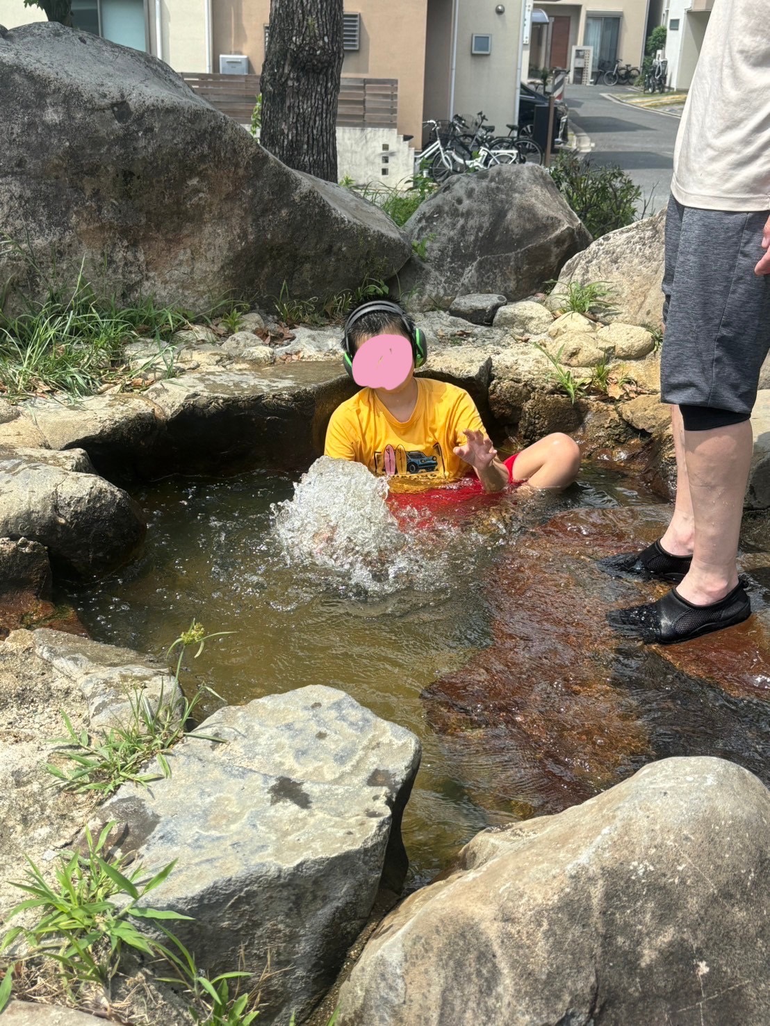 大阪市浪速区の放課後等デイサービスオハナピース大阪日本橋の弁天池公園へおでかけ